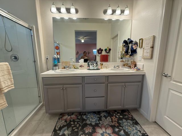 713 Betten St, Los Banos, CA 93635