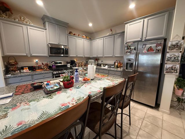 713 Betten St, Los Banos, CA 93635