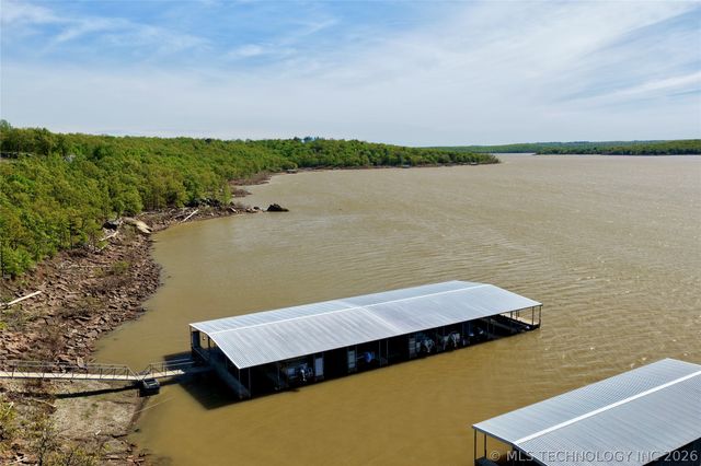 324 Falcon Lane, Eufaula, OK 74432