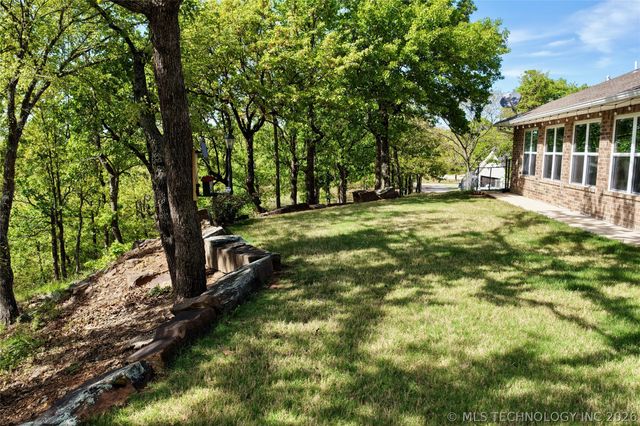 324 Falcon Lane, Eufaula, OK 74432