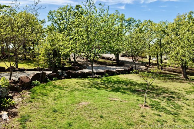 324 Falcon Lane, Eufaula, OK 74432