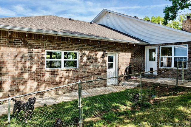 324 Falcon Lane, Eufaula, OK 74432