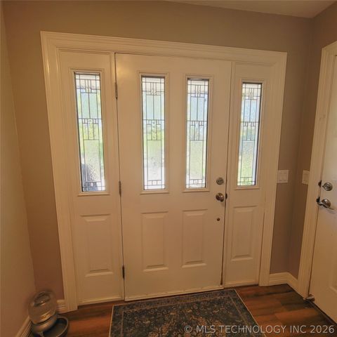 324 Falcon Lane, Eufaula, OK 74432