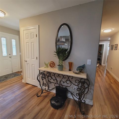 324 Falcon Lane, Eufaula, OK 74432