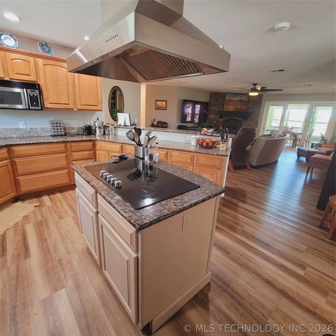 324 Falcon Lane, Eufaula, OK 74432