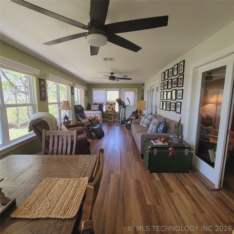 324 Falcon Lane, Eufaula, OK 74432