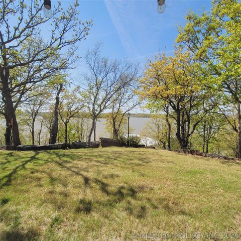 324 Falcon Lane, Eufaula, OK 74432