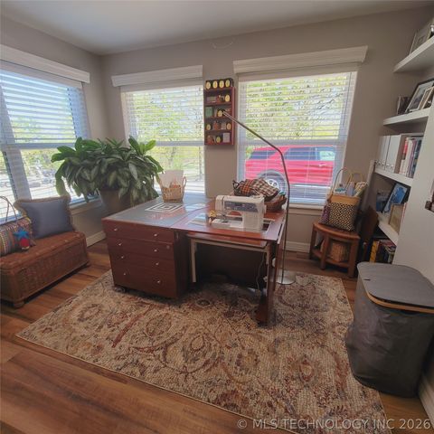 324 Falcon Lane, Eufaula, OK 74432