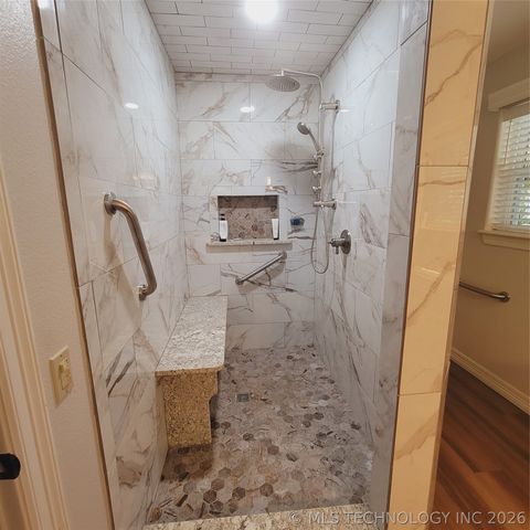 324 Falcon Lane, Eufaula, OK 74432