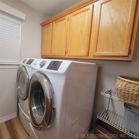 324 Falcon Lane, Eufaula, OK 74432