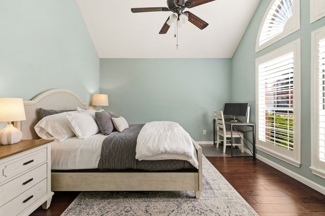 2215 Dallas Drive, Carrollton, TX 75006