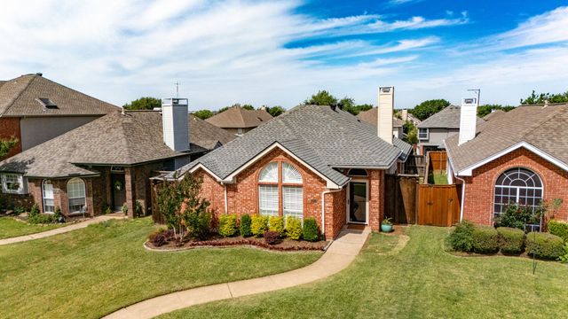2215 Dallas Drive, Carrollton, TX 75006