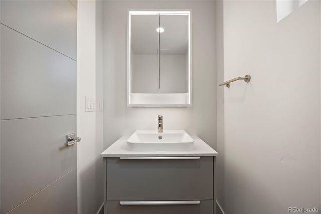 3153 W 26th Avenue L, Denver, CO 80211