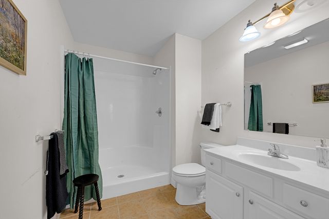 156 Hillside Village Dr 156, West Boylston, MA 01583
