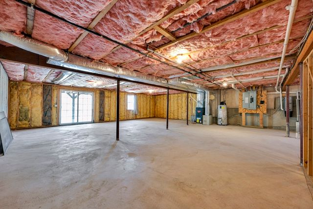 156 Hillside Village Dr 156, West Boylston, MA 01583