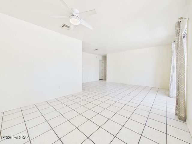 1285 S Lynx Drive, Tucson, AZ 85713