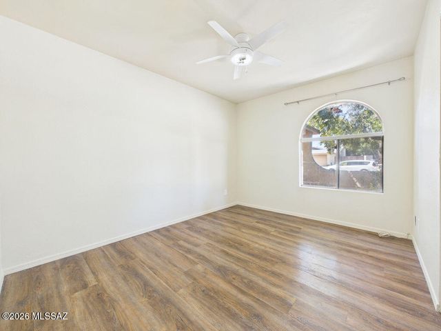 1285 S Lynx Drive, Tucson, AZ 85713