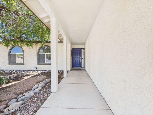1285 S Lynx Drive, Tucson, AZ 85713