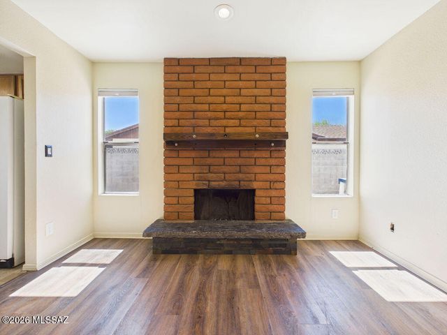 1285 S Lynx Drive, Tucson, AZ 85713