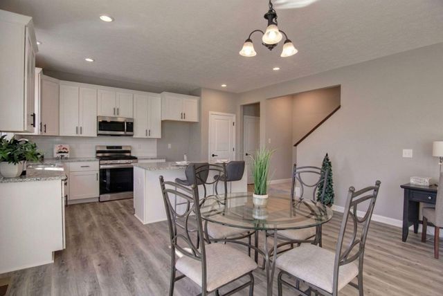 1612 Whispering Pine Lane, Bellefontaine, OH 43311