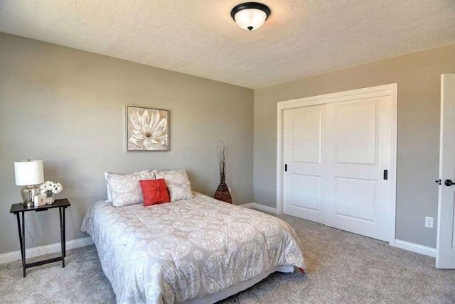 1612 Whispering Pine Lane, Bellefontaine, OH 43311