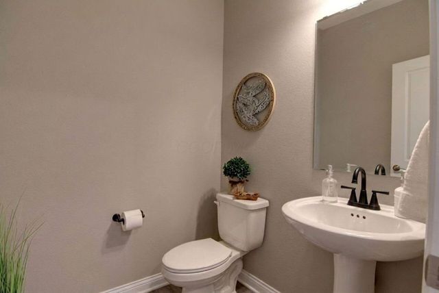 1612 Whispering Pine Lane, Bellefontaine, OH 43311