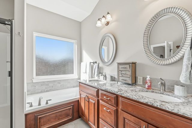 8705 E Scragg St, Wichita, KS 67226