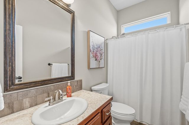 8705 E Scragg St, Wichita, KS 67226