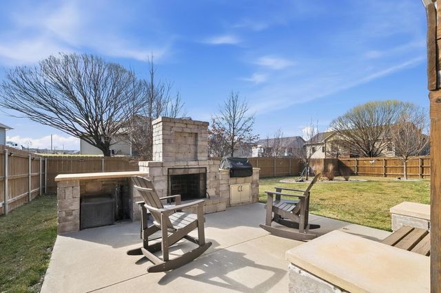 8705 E Scragg St, Wichita, KS 67226