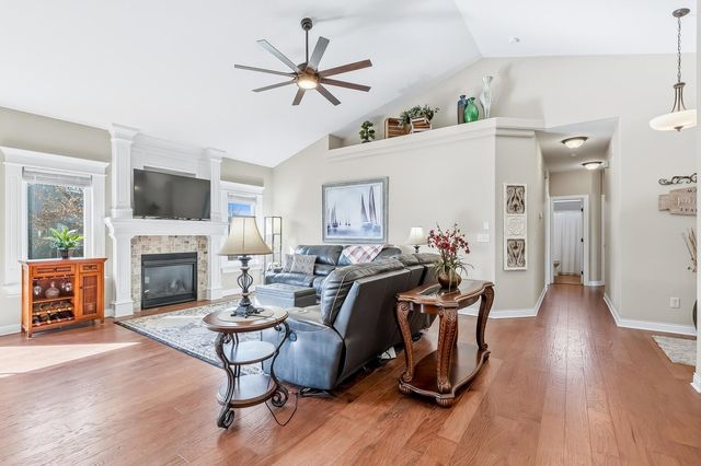 8705 E Scragg St, Wichita, KS 67226