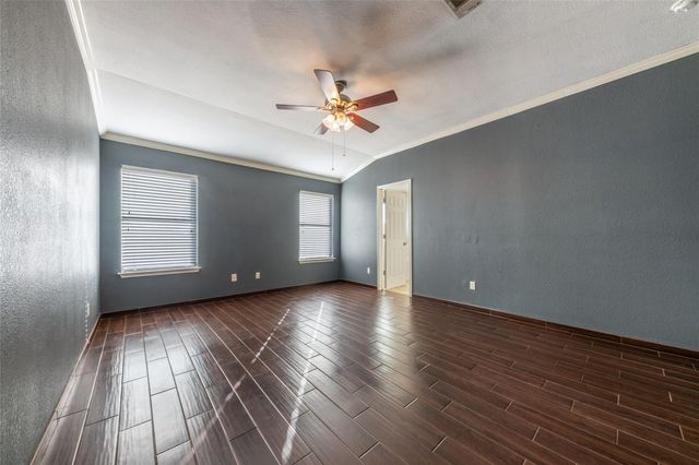 207 Baldwin ST, Hutto, TX 78634