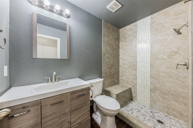 207 Baldwin ST, Hutto, TX 78634