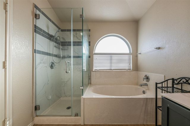 207 Baldwin ST, Hutto, TX 78634