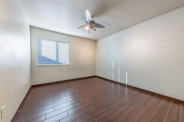 207 Baldwin ST, Hutto, TX 78634