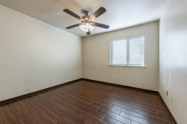 207 Baldwin ST, Hutto, TX 78634
