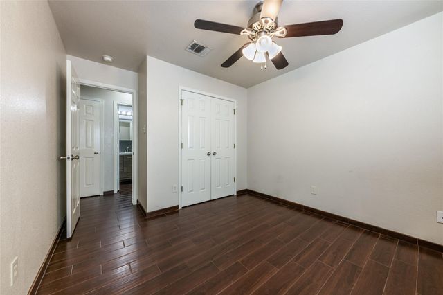 207 Baldwin ST, Hutto, TX 78634
