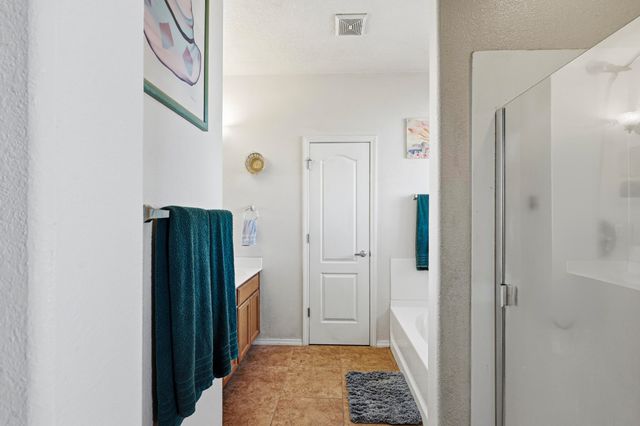 111 Big Sky Avenue SW, Los Lunas, NM 87031