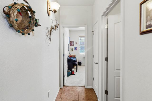 111 Big Sky Avenue SW, Los Lunas, NM 87031