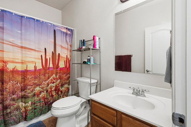 111 Big Sky Avenue SW, Los Lunas, NM 87031