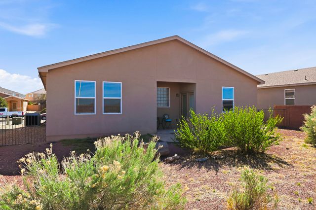 111 Big Sky Avenue SW, Los Lunas, NM 87031