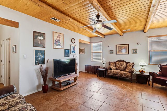 111 Big Sky Avenue SW, Los Lunas, NM 87031