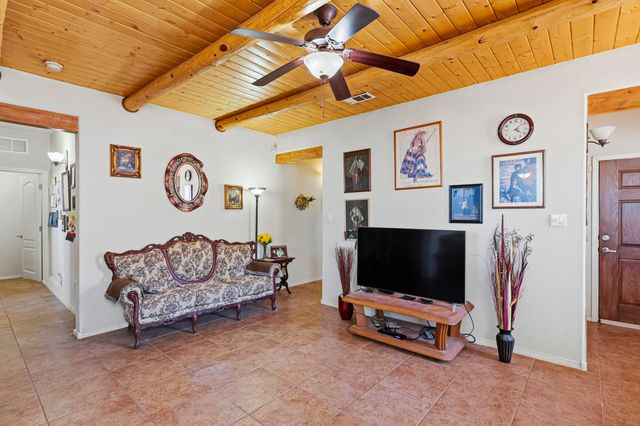 111 Big Sky Avenue SW, Los Lunas, NM 87031