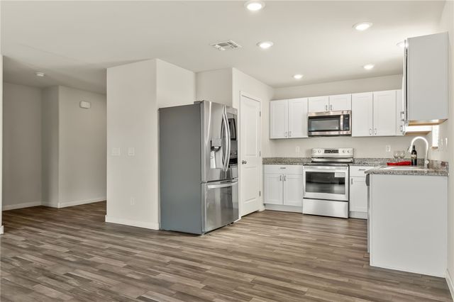 5561 S Glacier Creek Road, Fort Mohave, AZ 86426