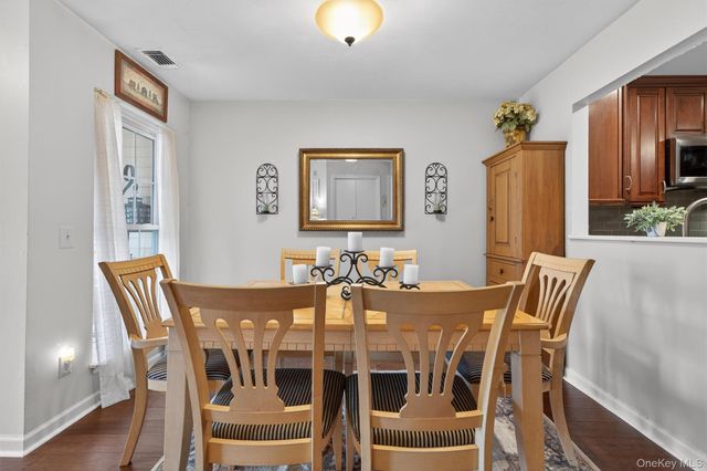 19 Olde Wagon Road, Warwick, NY 10990