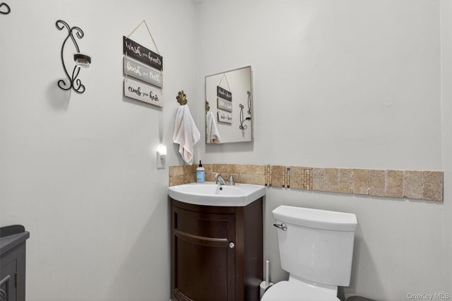 19 Olde Wagon Road, Warwick, NY 10990