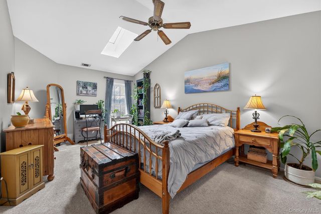 19 Olde Wagon Road, Warwick, NY 10990