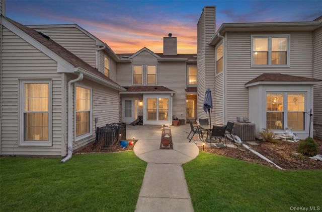 19 Olde Wagon Road, Warwick, NY 10990