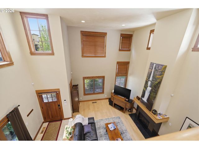 2909 LORD BYRON Pl, Eugene, OR 97408