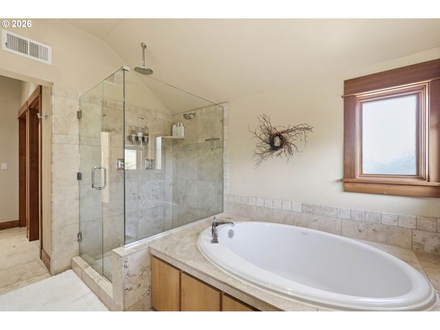 2909 LORD BYRON Pl, Eugene, OR 97408