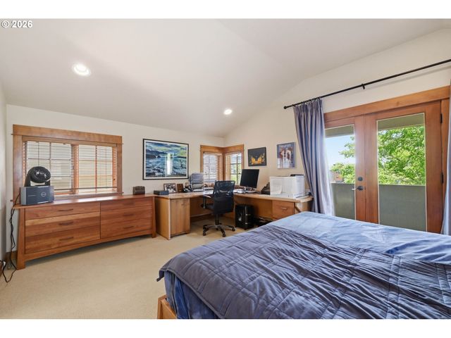 2909 LORD BYRON Pl, Eugene, OR 97408